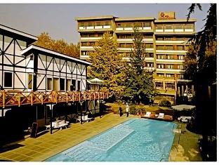 Hotel Broadway Сринагар Экстерьер фото